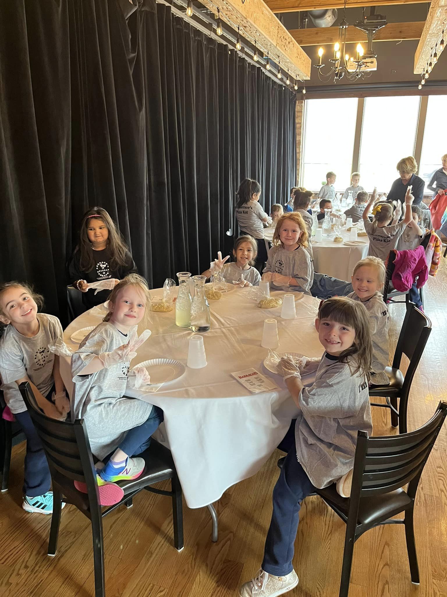 Kindergarten Field Trip to Barracos Pizza St Linus School